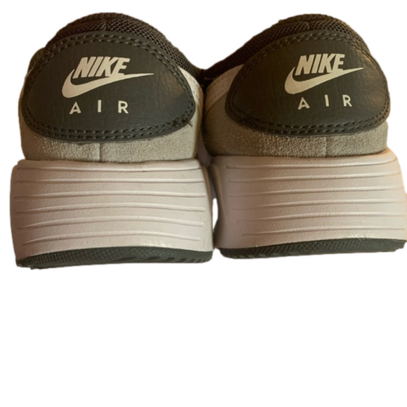 Nike Airmax Dark Gray, Green & White with Light Gray Suede Size 4Y - Picture 8 of 11